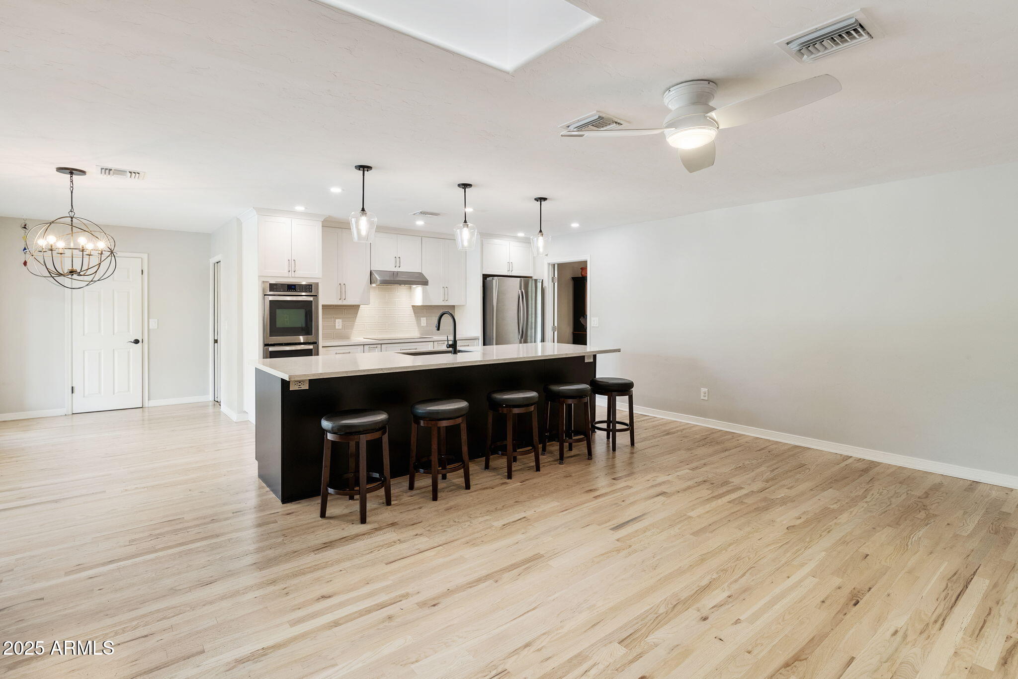 1902 East Redfield Road Tempe, AZ 85283 - Photo 10 of 60 57-web-or-mls-dlb_1659-dlb_1663