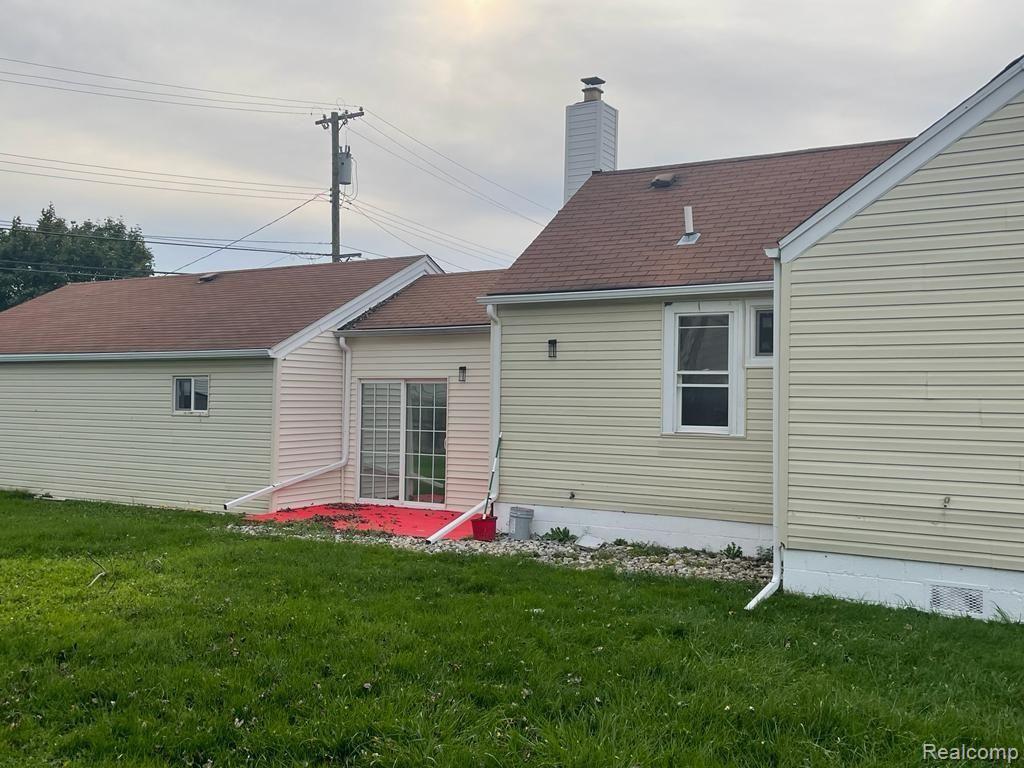 17898 Common Road Roseville, MI 48066 - Photo 54 of 58 55.jpeg