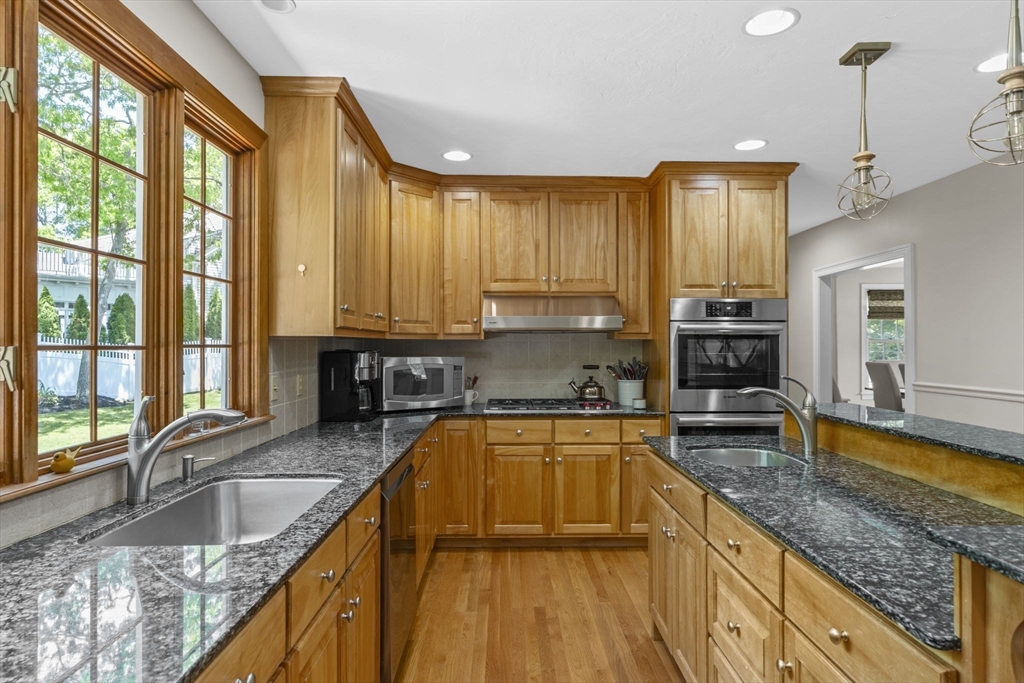 160 Quail Run Marshfield, MA 02050 - Photo 17 of 42