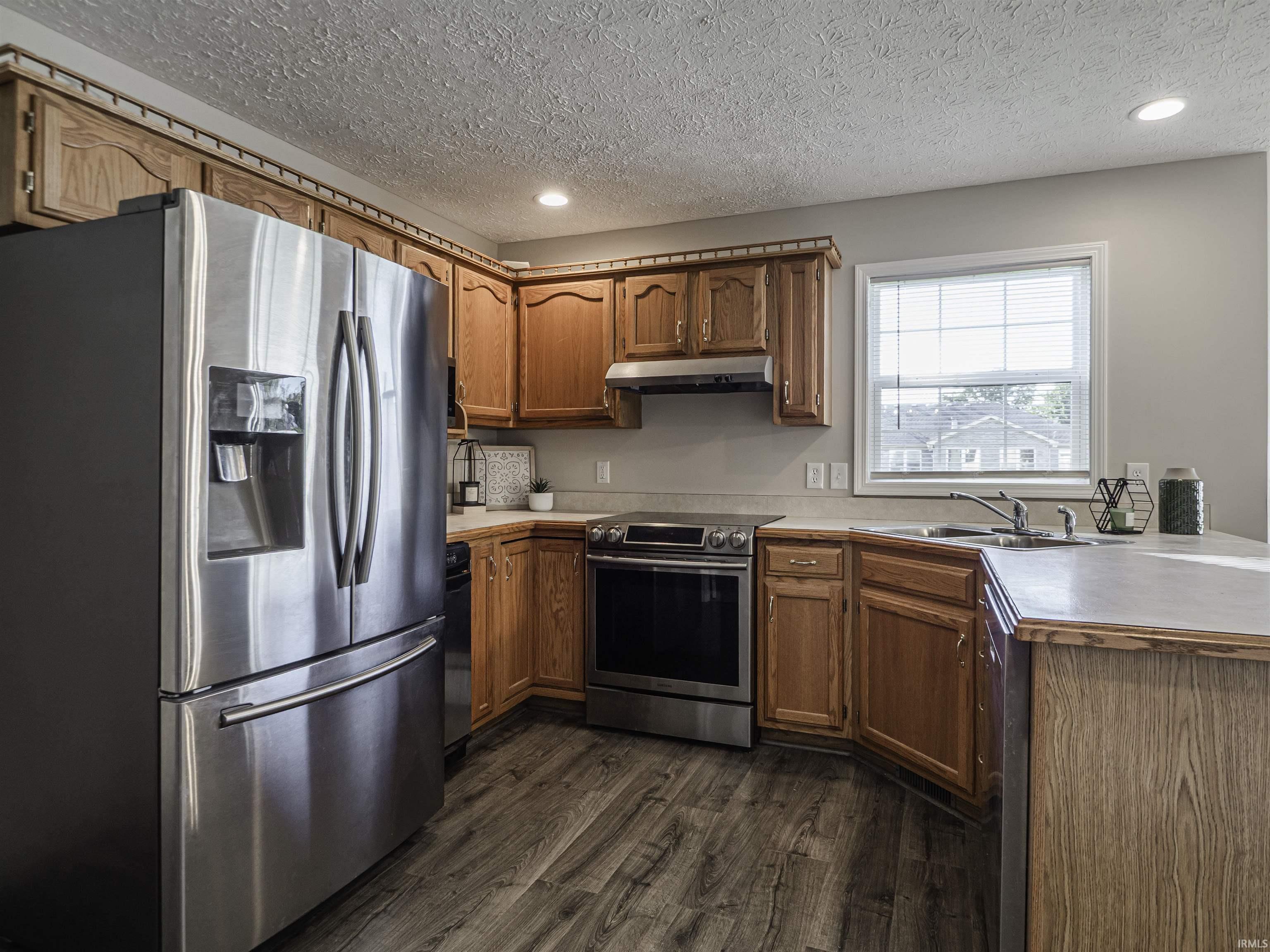 8506 Edinborough Road Evansville, IN 47725 - Photo 8 of 32