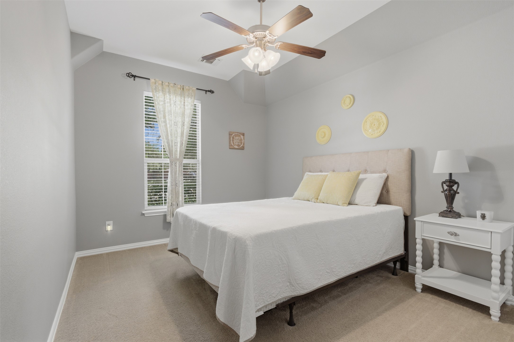 2568 Santa Barbara Loop Round Rock, TX 78665 - Photo 18 of 34 a bedroom with a bed and a window