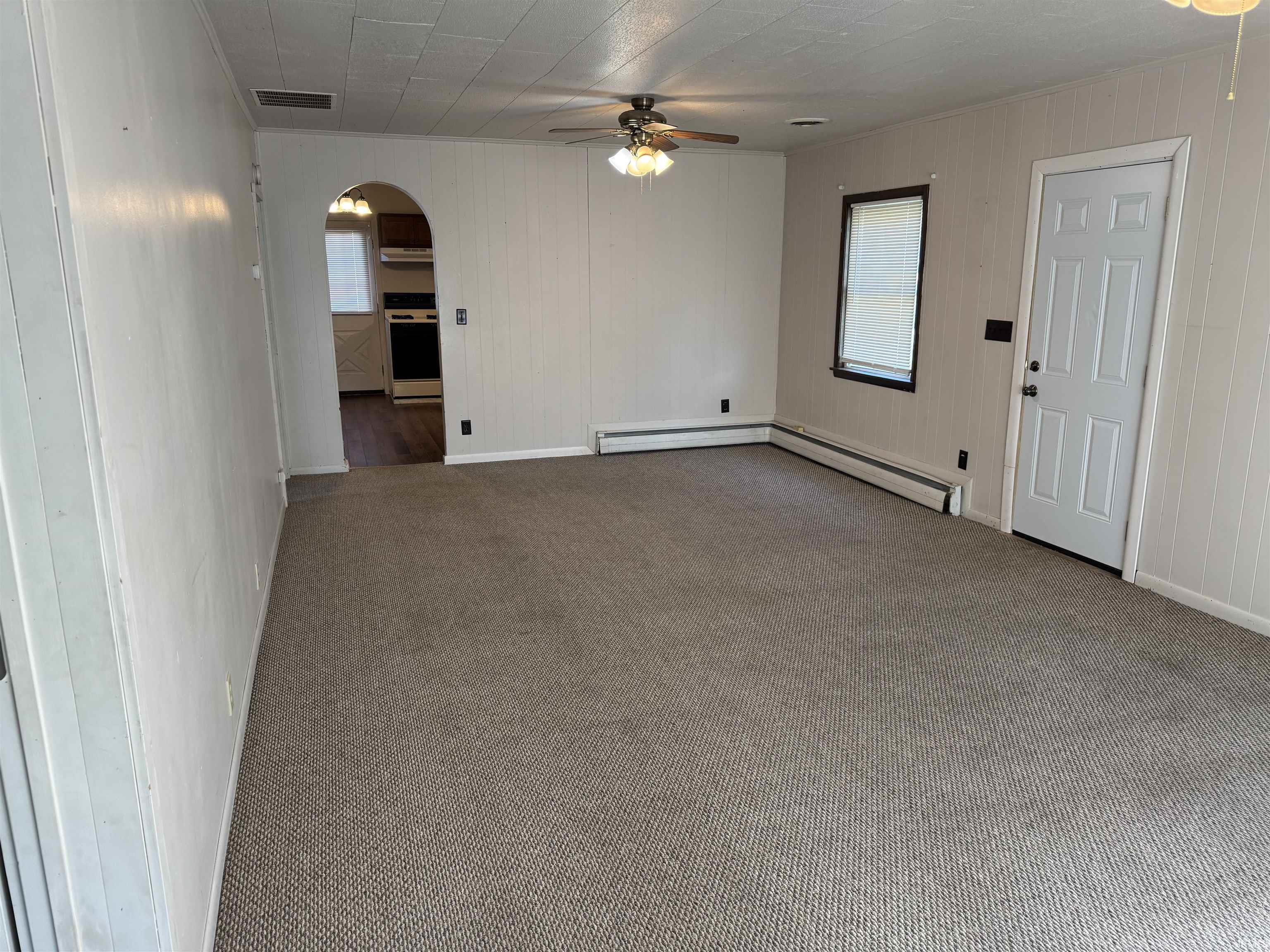 1316 Franklin Avenue Rochester, IN 46975 - Photo 2 of 18