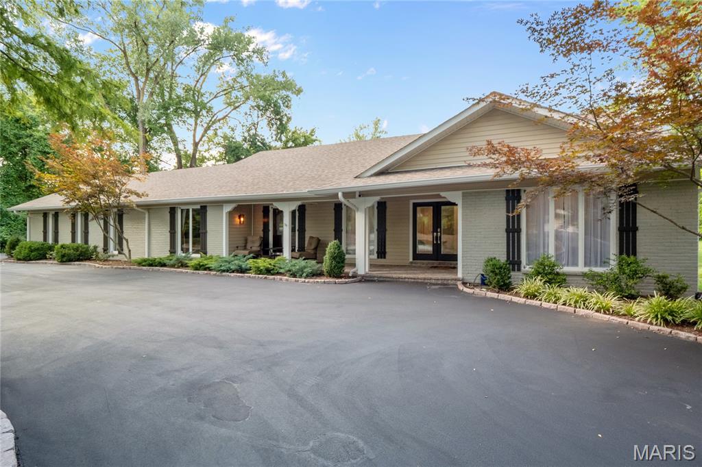 12759 Ladue Road Creve Coeur, MO 63141 - Photo 11 of 77 Gallery Image 11