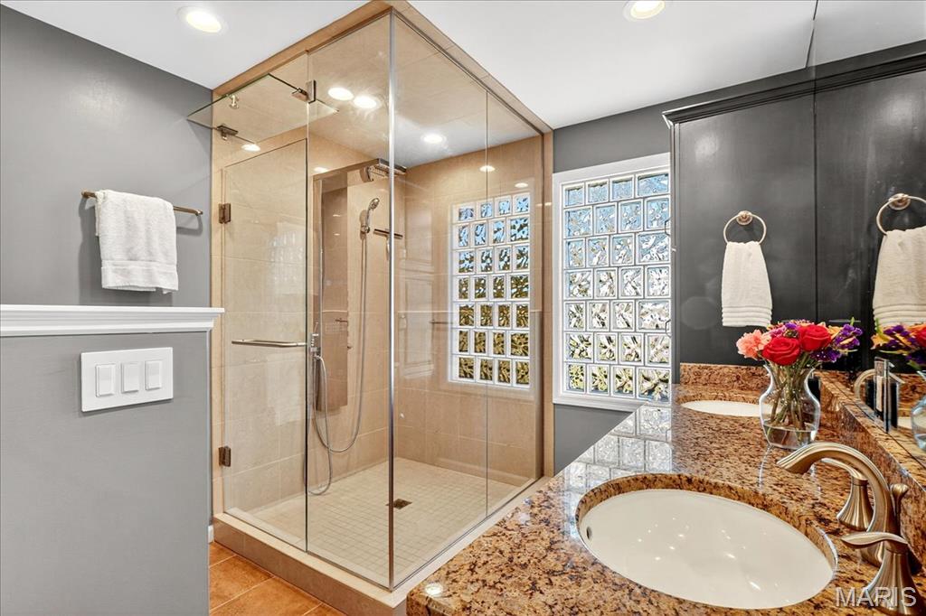 12759 Ladue Road Creve Coeur, MO 63141 - Photo 31 of 77 Gallery Image 31