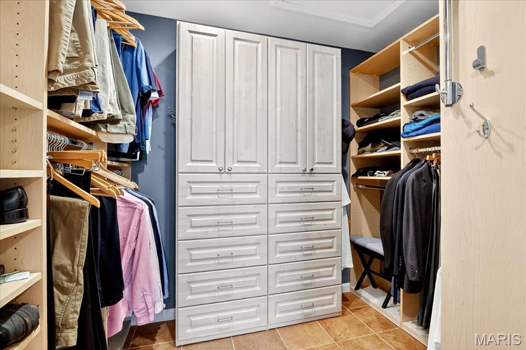 12759 Ladue Road Creve Coeur, MO 63141 - Photo 33 of 77 Gallery Image 33