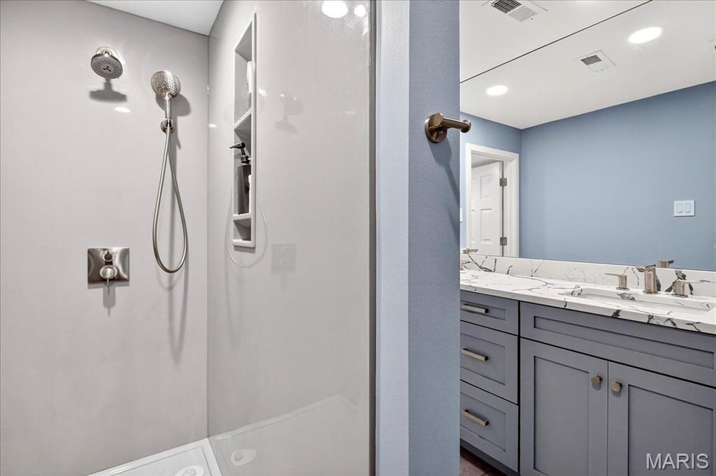 12759 Ladue Road Creve Coeur, MO 63141 - Photo 50 of 77 Gallery Image 50