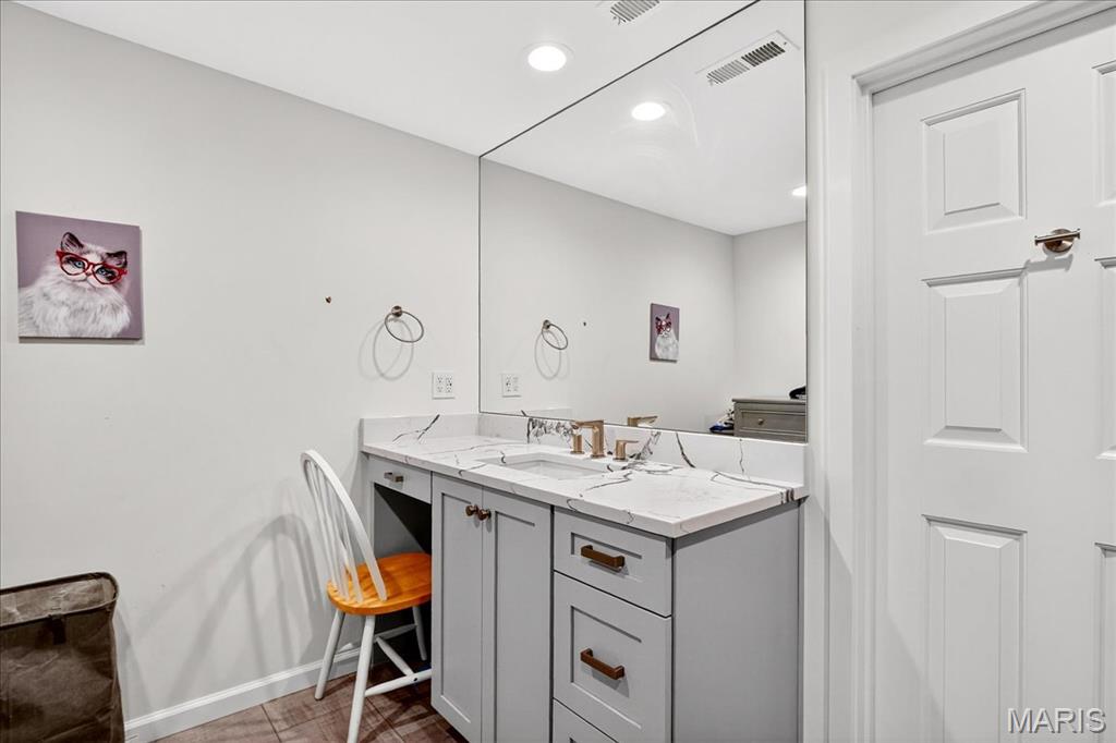12759 Ladue Road Creve Coeur, MO 63141 - Photo 55 of 77 Gallery Image 55