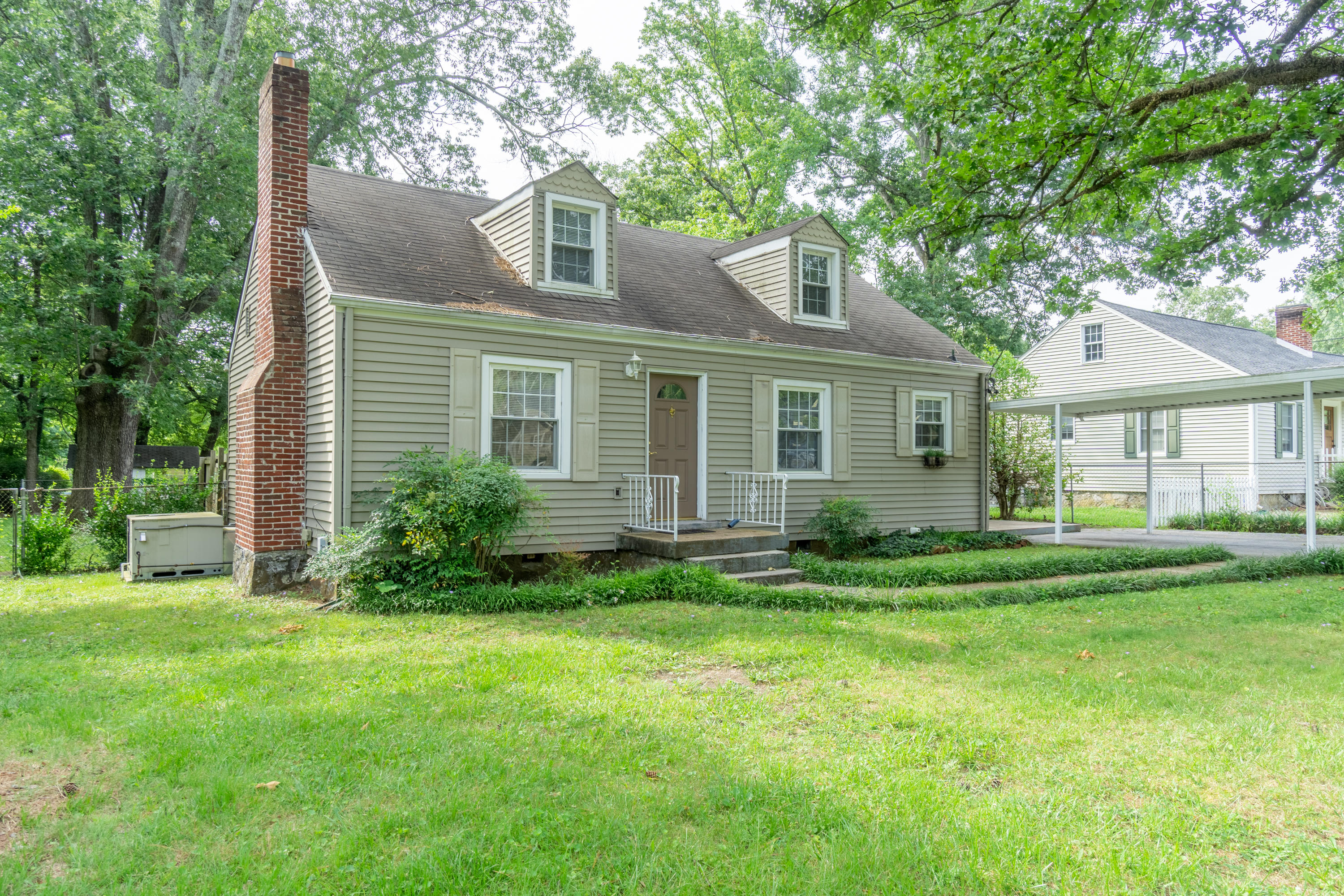 614 South Moore Road Chattanooga, TN 37412 - Photo 1 of 27 614 S. Moore-2