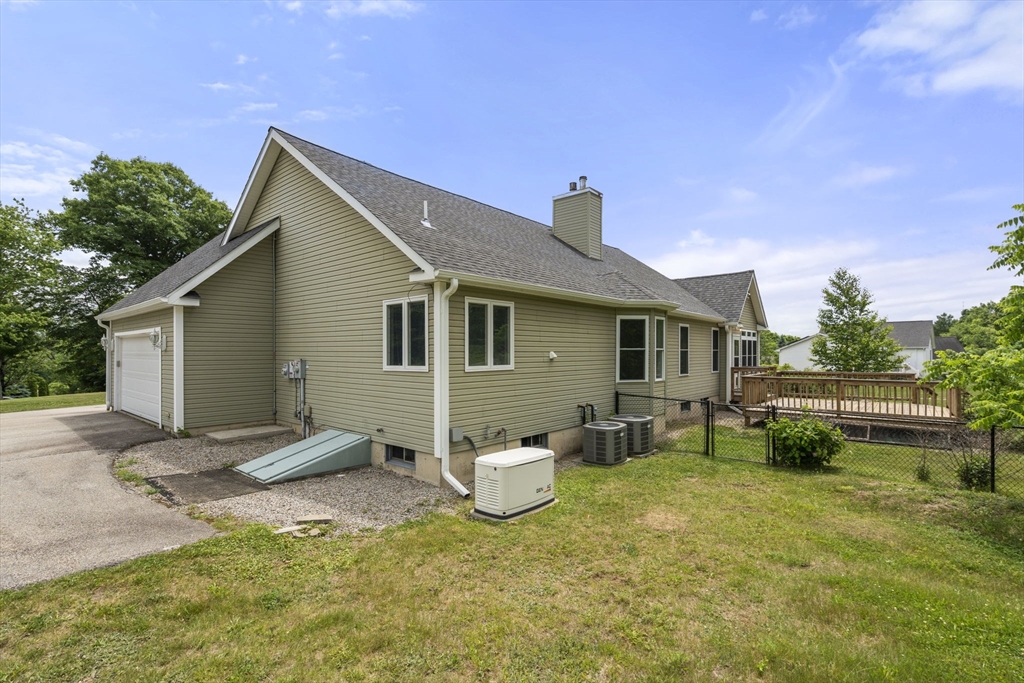 893 Cronin Road Warren, MA 01585 - Photo 32 of 38