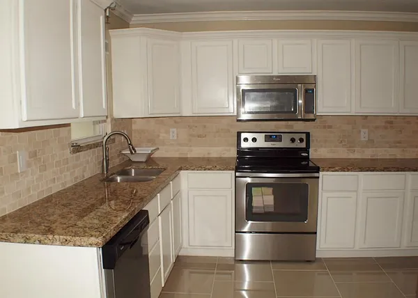 $2,400 | 3010 Castlewood Street, Houston, TX 77025