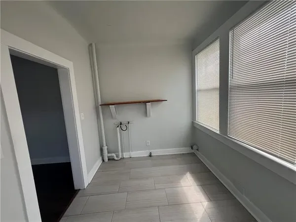 $1,500 | 2012 East Beauregard Street, Chalmette, LA 70043