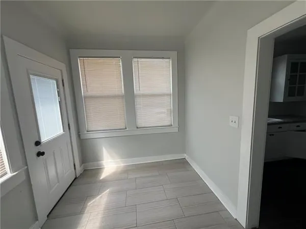 $1,500 | 2012 East Beauregard Street, Chalmette, LA 70043