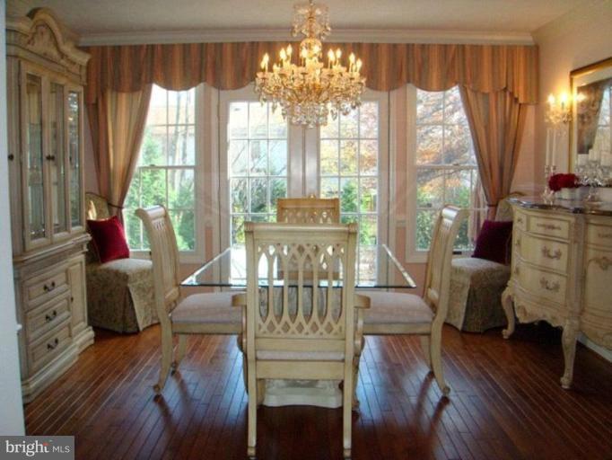 12625 Thunder Chase Drive Reston, VA 20191 - Photo 3 of 25 Dining Room