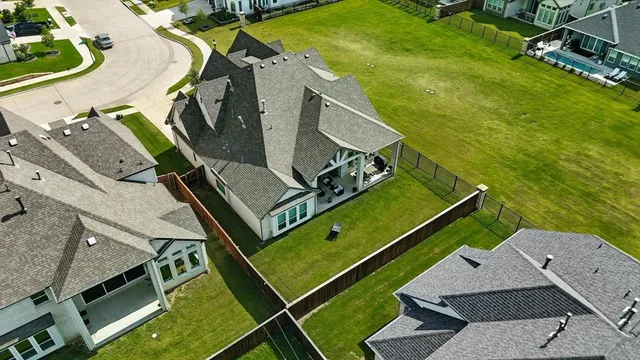 an aerial view of a tennis court