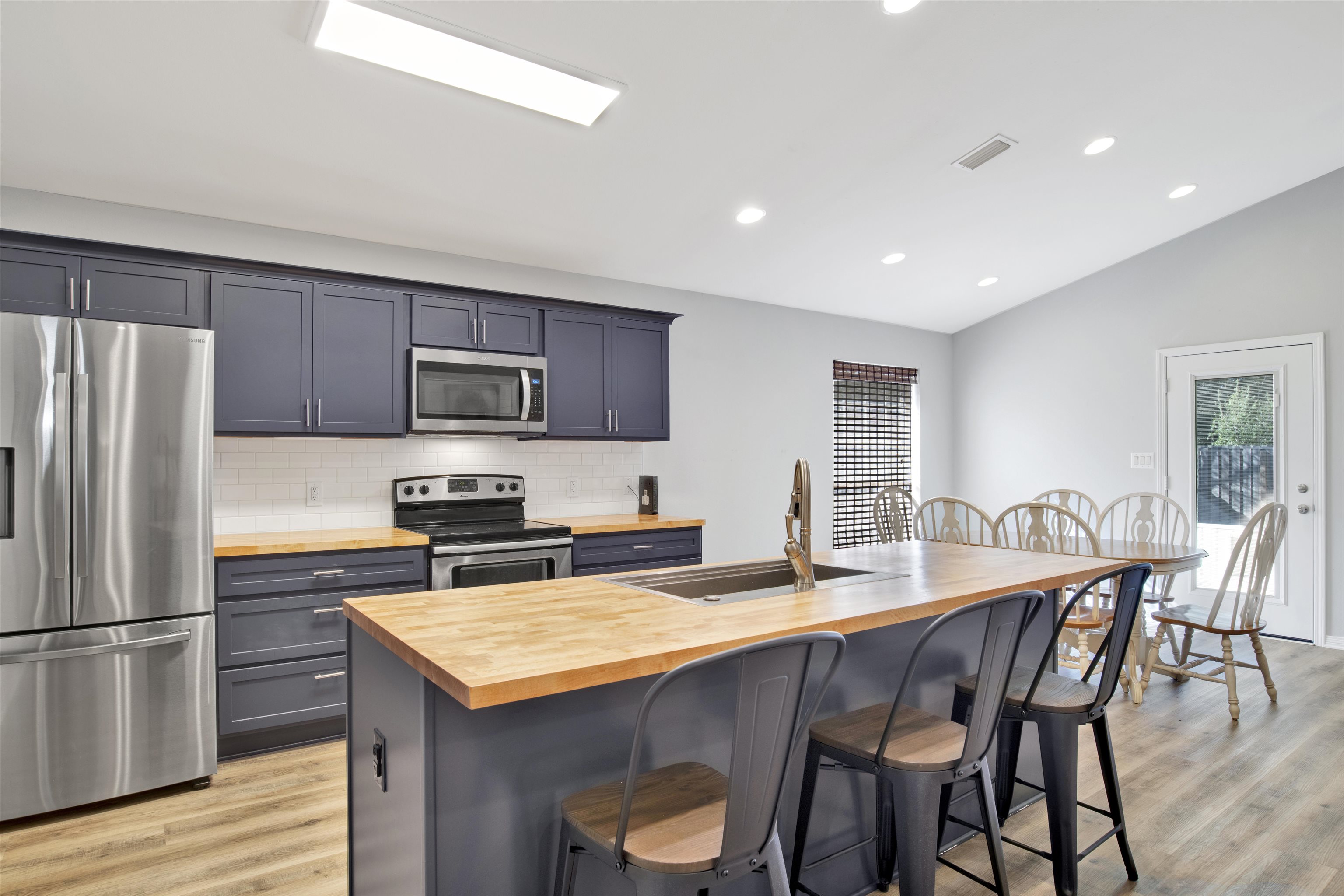 7145 Raintree Lane Gulf Shores, AL 36542 - Photo 7 of 25 Kitchen