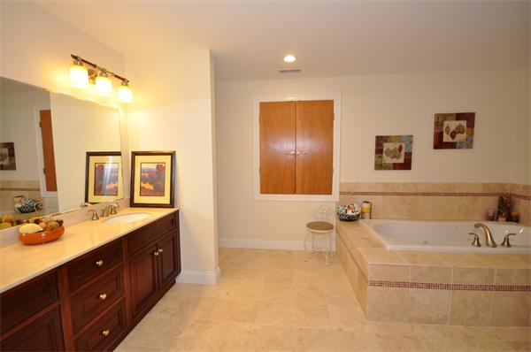 18 Hudson Road Lexington, MA 02421 - Photo 23 of 28
