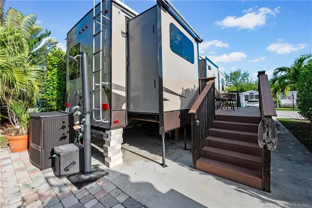 a view of outdoor space