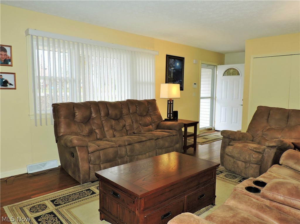 52720 North Ridge Road Vermilion, OH 44089 - Photo 2 of 30