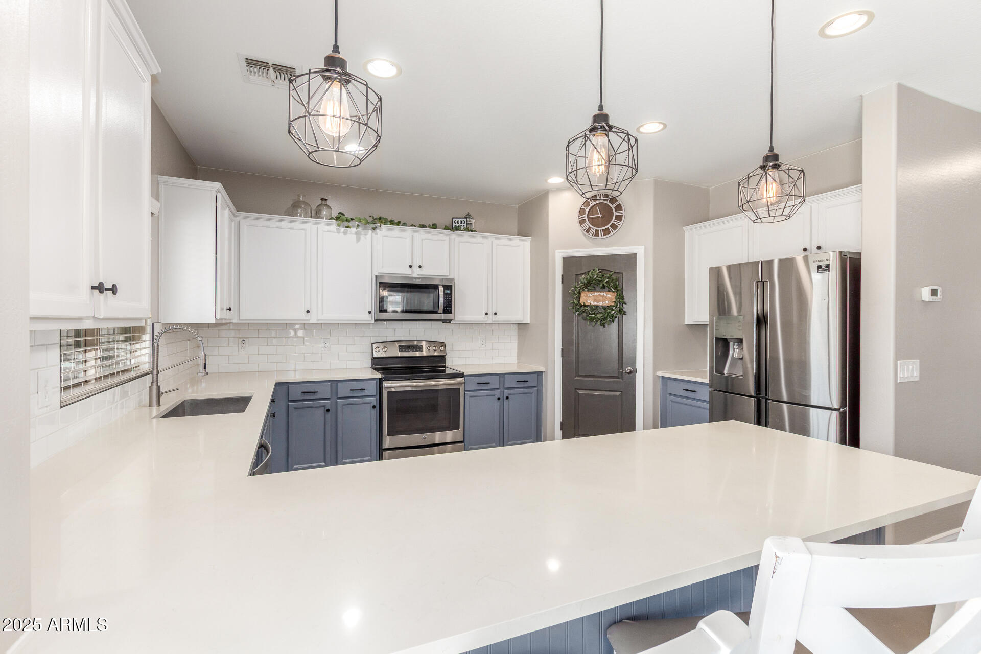 2765 East Gillcrest Road Gilbert, AZ 85298 - Photo 12 of 40 16 Gillcrest