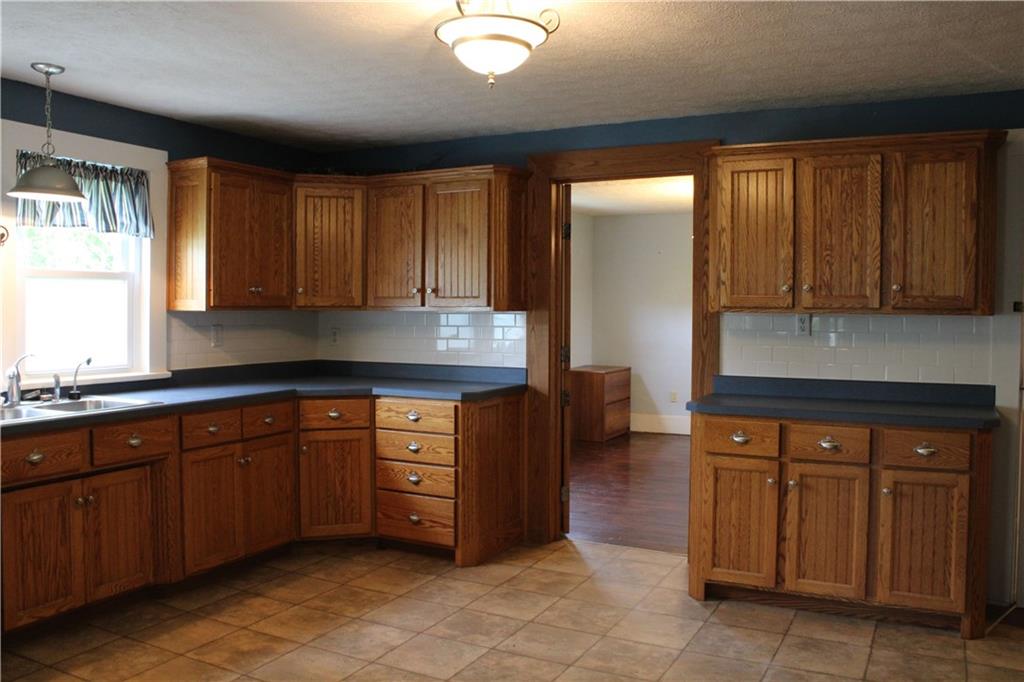 2351 East Kelly Branch Road Bloomfield, IN 47424 - Photo 9 of 46