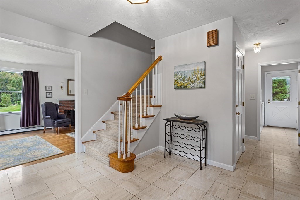 90 Sears Road Southborough, MA 01772 - Photo 18 of 33 Gallery Image 18
