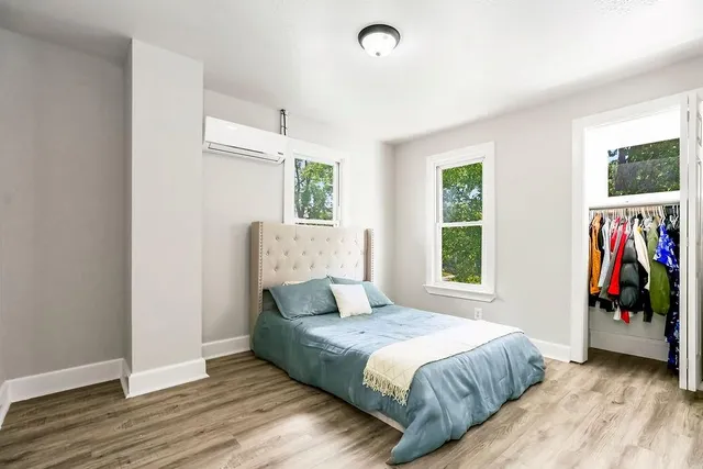 $215,000 | 207 North 15th Street, Kansas City, KS 66102