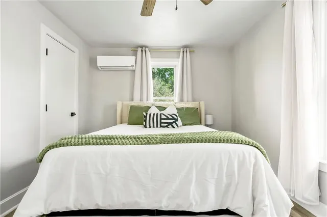 $215,000 | 207 North 15th Street, Kansas City, KS 66102