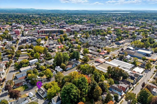 $1,700 | 101 Walworth Street, Saratoga Springs, NY 12866