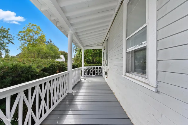 $1,700 | 101 Walworth Street, Saratoga Springs, NY 12866