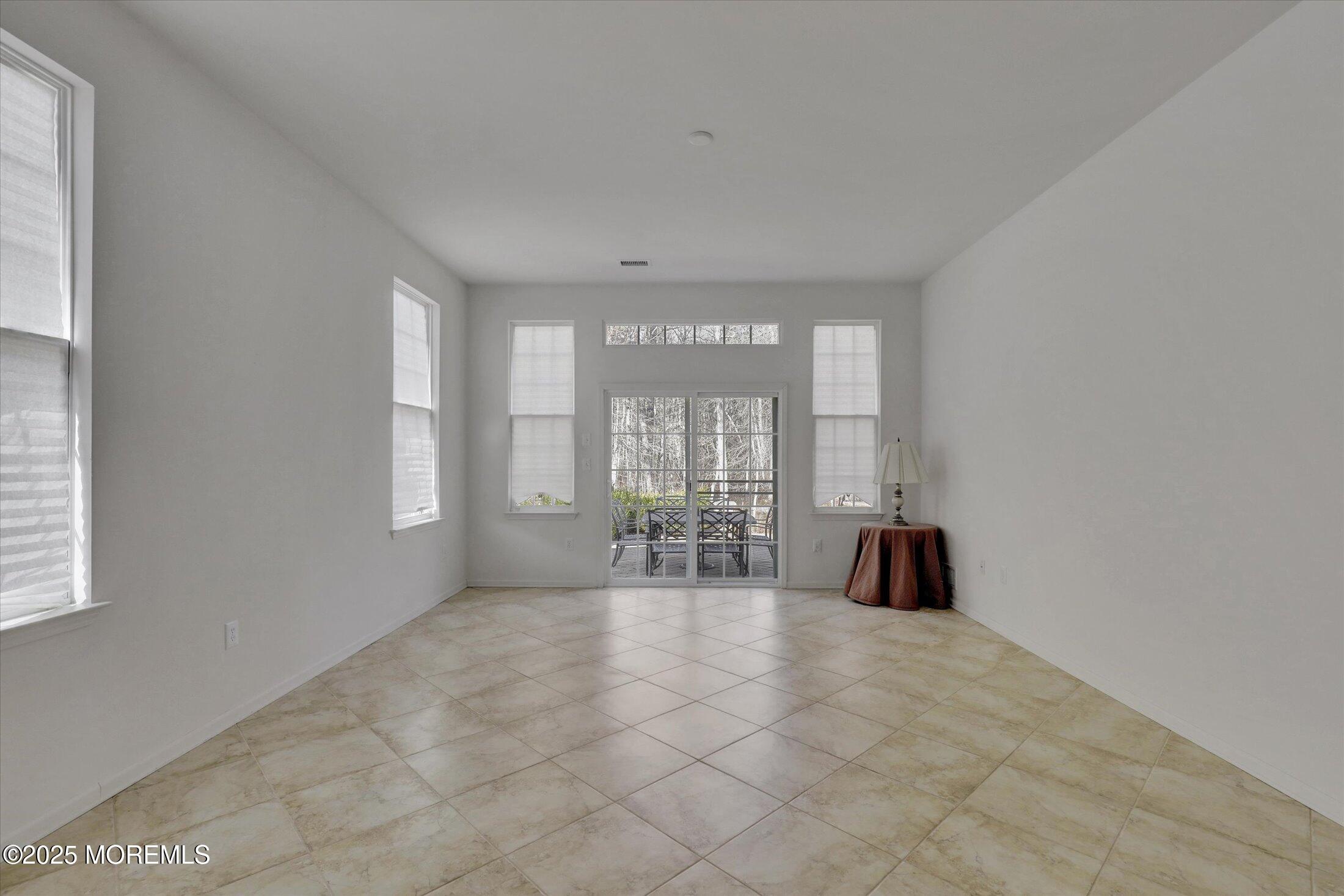117 Gables Way Jackson, NJ 08527 - Photo 11 of 42 17-Family Room