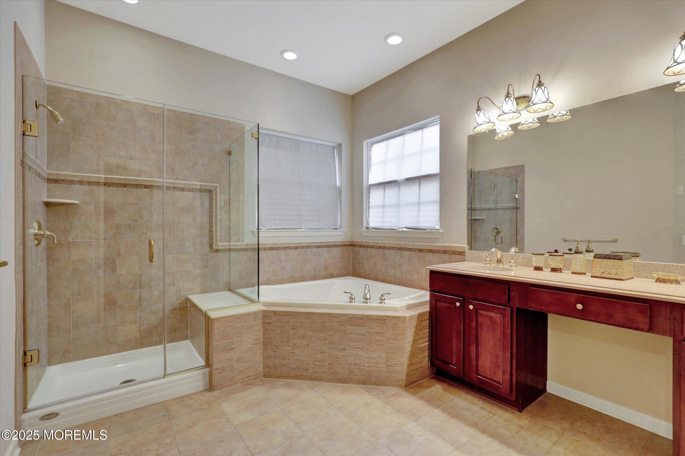 117 Gables Way Jackson, NJ 08527 - Photo 14 of 42 22-Primary Bathroom