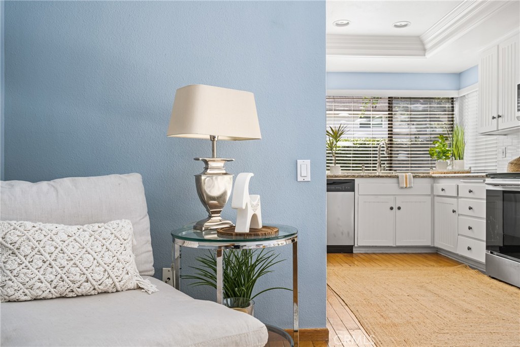 10 Brookstone Avenue Irvine, CA 92604 - Photo 29 of 67 a bedroom with a bed and a table