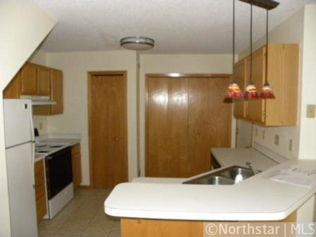 4134 Beaver Dam Road Eagan, MN 55122 - Photo 2 of 10