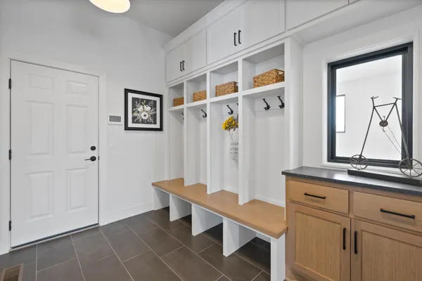 $2,048,580 | 4738 Ogden Trail North, Stillwater, MN 55082