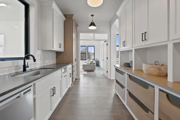 $2,048,580 | 4738 Ogden Trail North, Stillwater, MN 55082