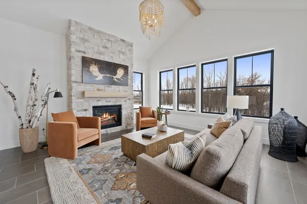 $2,048,580 | 4738 Ogden Trail North, Stillwater, MN 55082