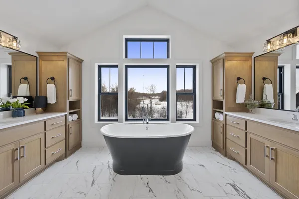 $2,048,580 | 4738 Ogden Trail North, Stillwater, MN 55082