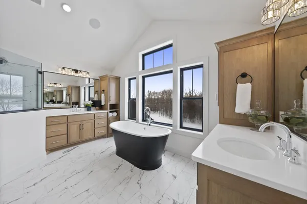 $2,048,580 | 4738 Ogden Trail North, Stillwater, MN 55082