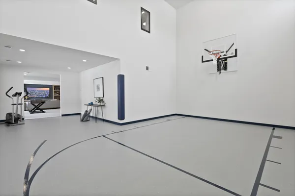 $2,048,580 | 4738 Ogden Trail North, Stillwater, MN 55082