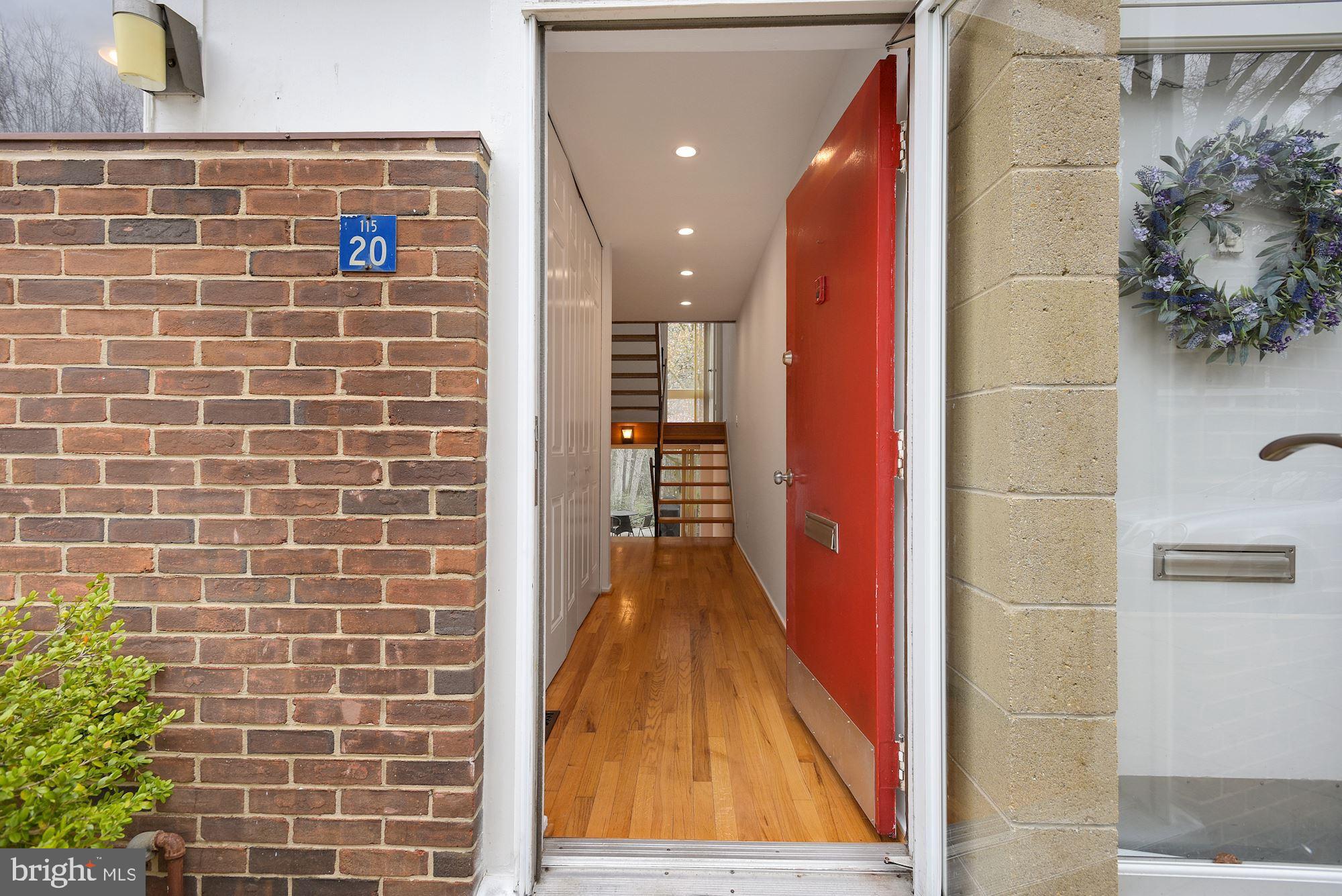 11520 Hickory Cluster Reston, VA 20190 - Photo 4 of 35