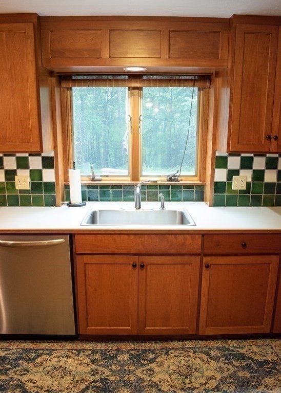 56 Prospect Street Rutland, MA 01543 - Photo 11 of 42