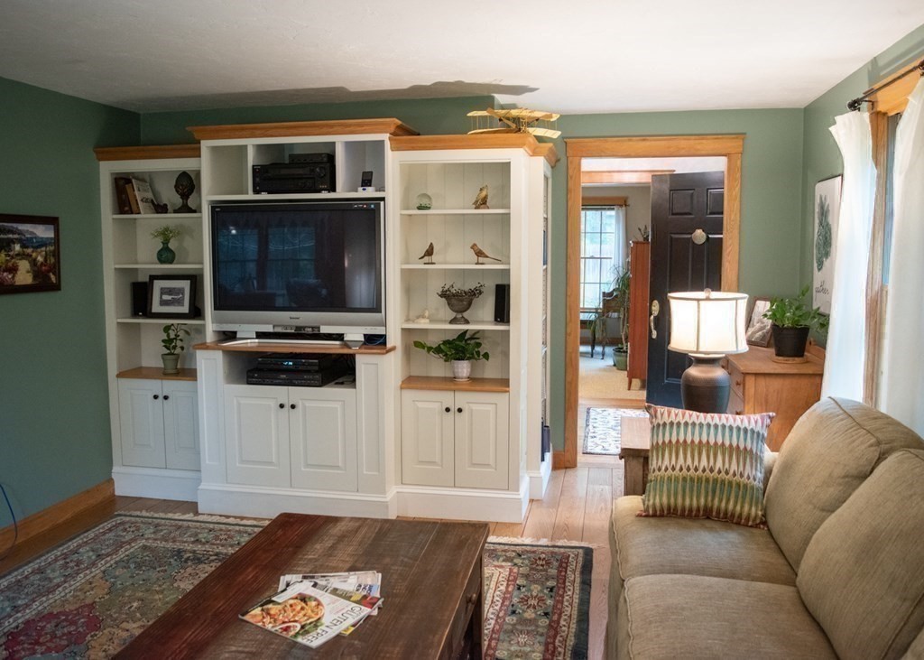 56 Prospect Street Rutland, MA 01543 - Photo 17 of 42