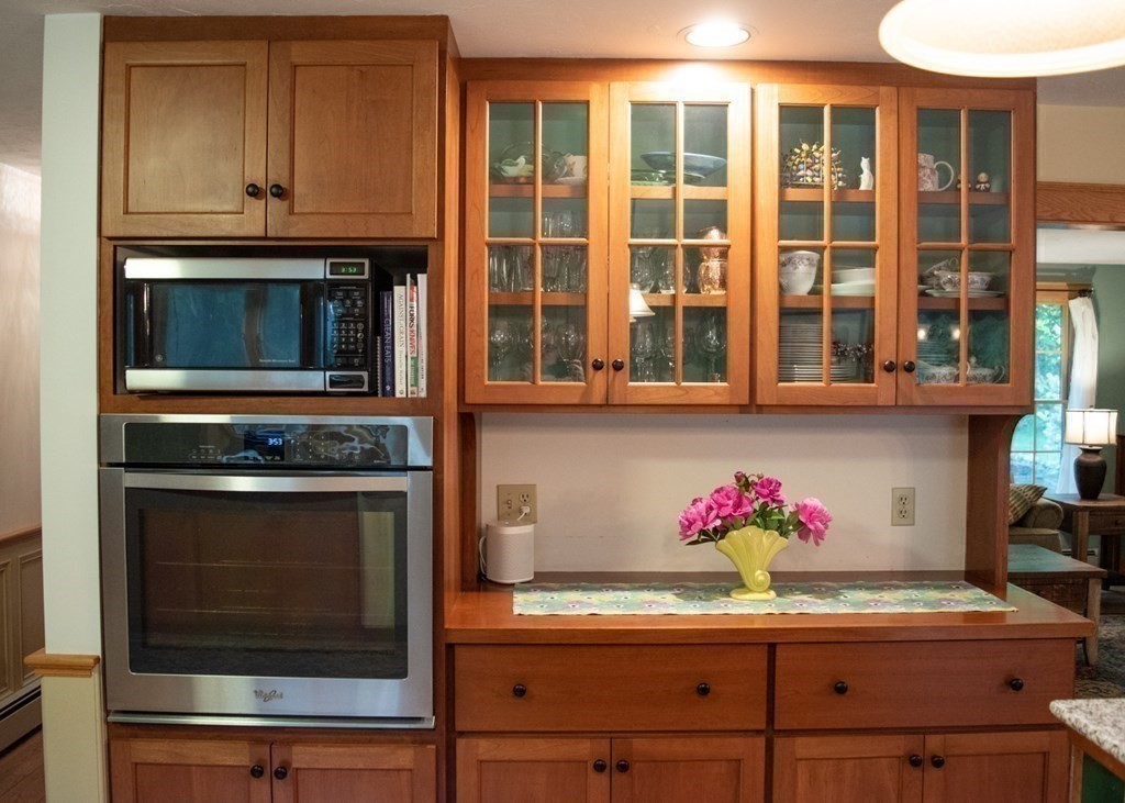 56 Prospect Street Rutland, MA 01543 - Photo 8 of 42