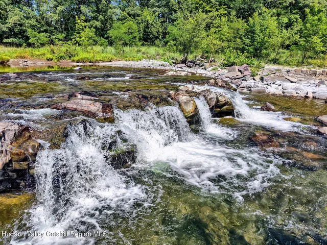 a view of a storage in a room