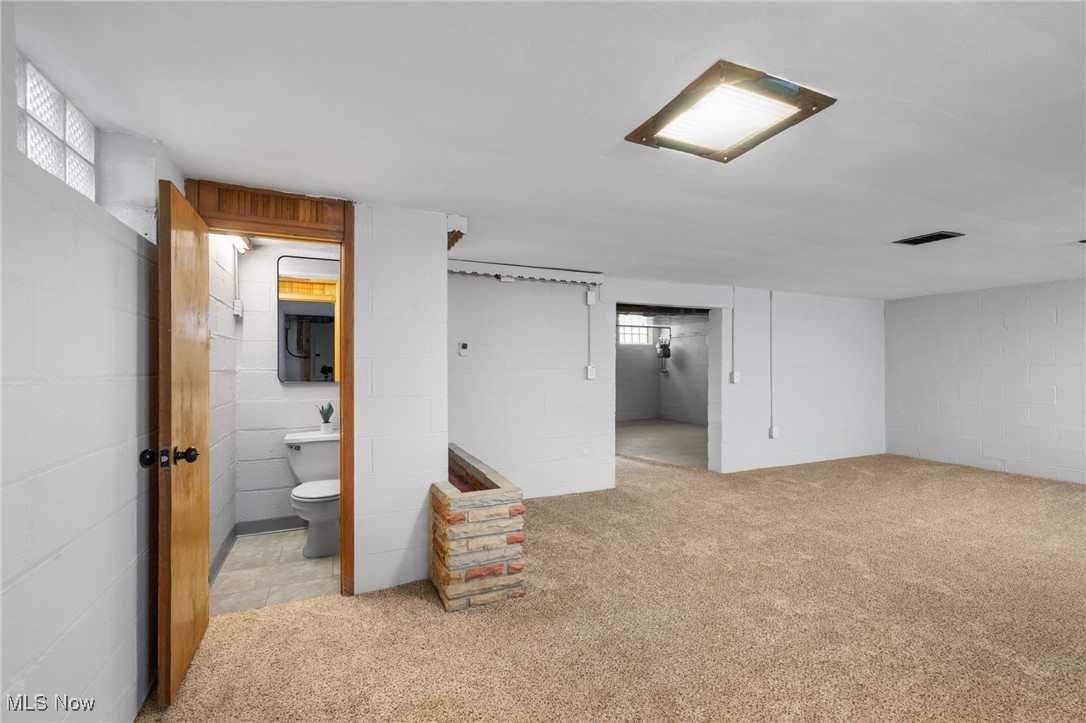 1507 Winchester Road Cleveland, OH 44124 - Photo 27 of 32