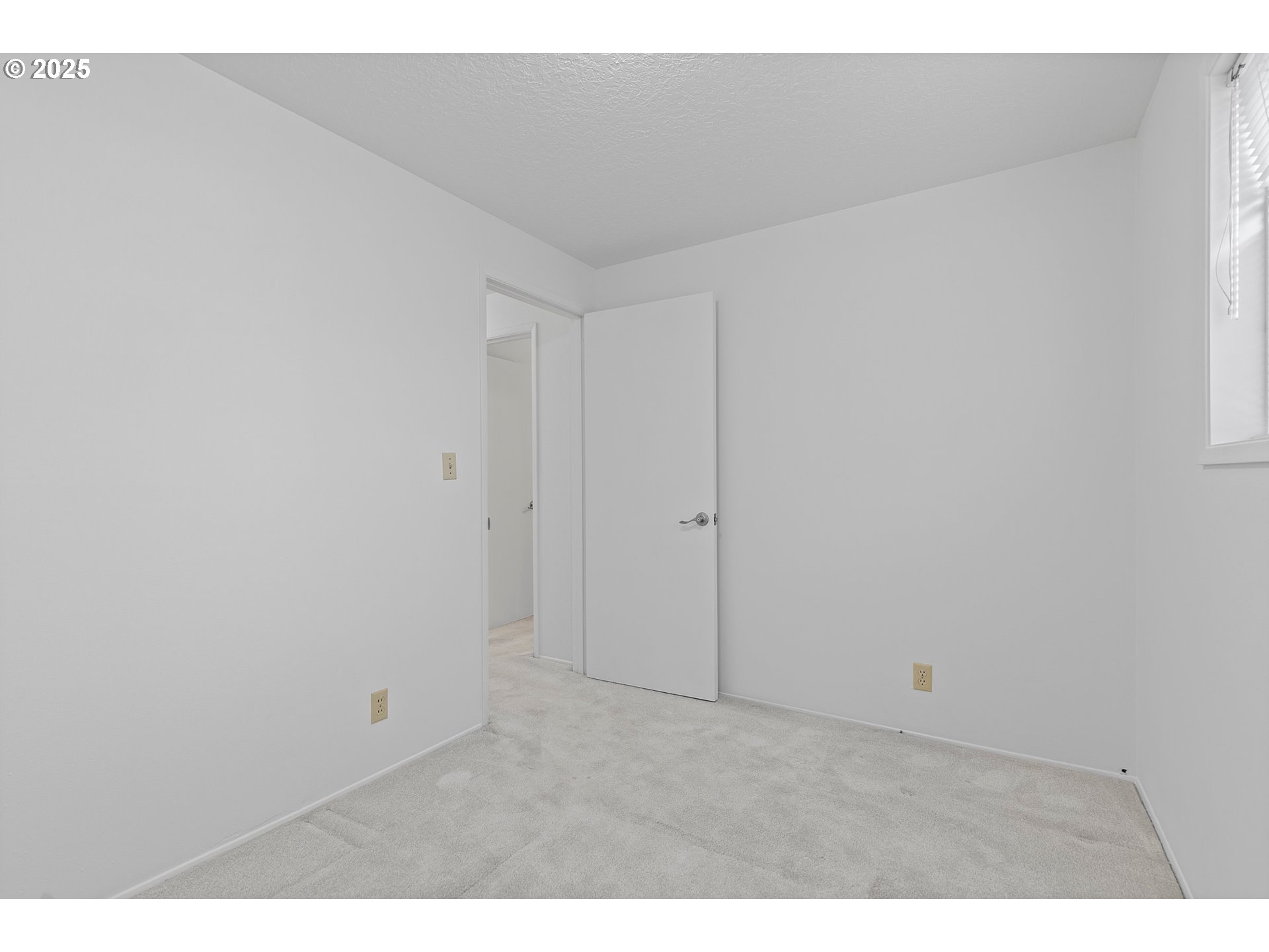 1355 Thompson Road Woodburn, OR 97071 - Photo 14 of 29 Bedroom