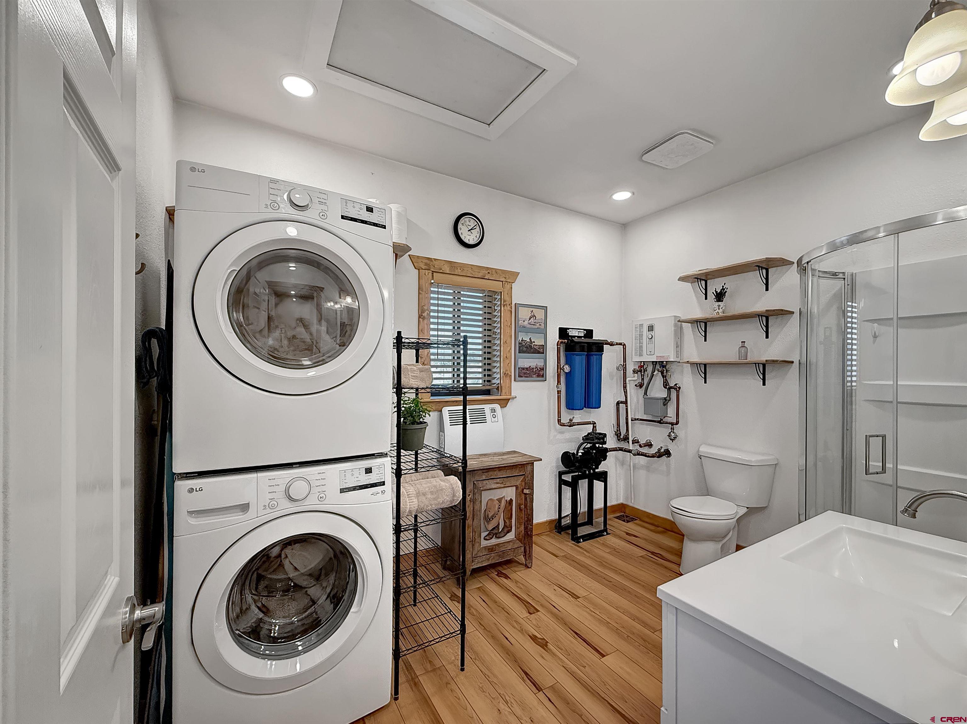 75707 B76 Road Crawford, CO 81415 - Photo 36 of 44 a living room with furniture and a wooden floor