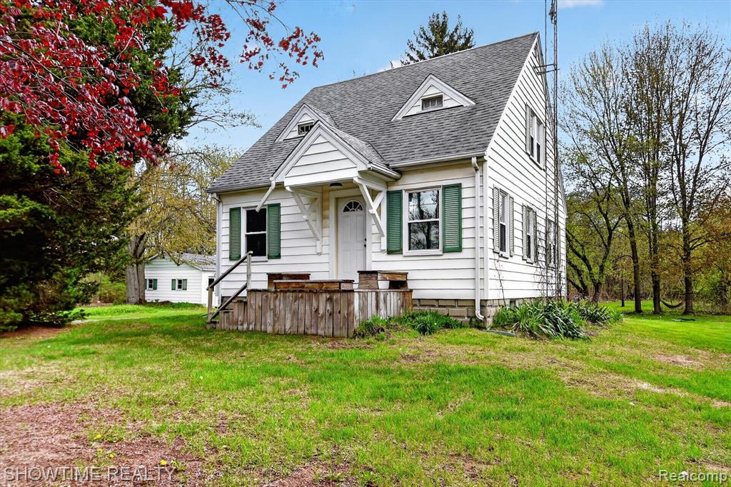 2970 Range Road Port Huron, MI 48060 - Photo 1 of 25