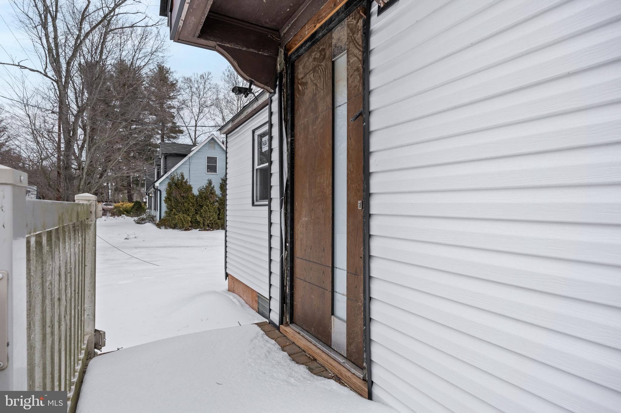 509 Hickstown Road Sicklerville, NJ 08081 - Photo 5 of 6 a view of a house with a street