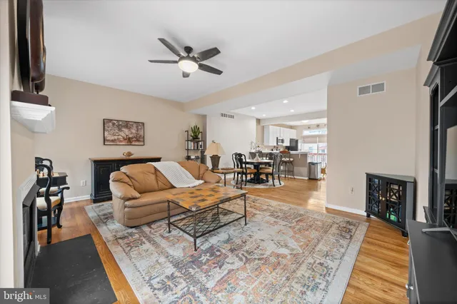 $409,900 | 201 Thomas Lane South, Newark, DE 19711